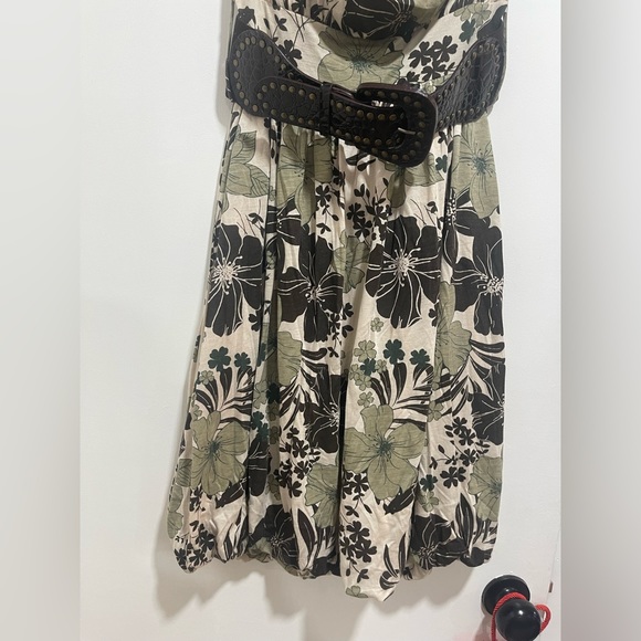 NWT Fiora Strapless Dress with Belt - Small - Picture 12 of 12